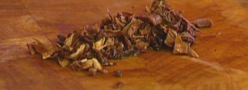 салат из дикого риса с грибами и петрушкой. Шаг 7