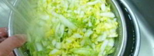 салат из пекинской капусты с тунцом. Шаг 5