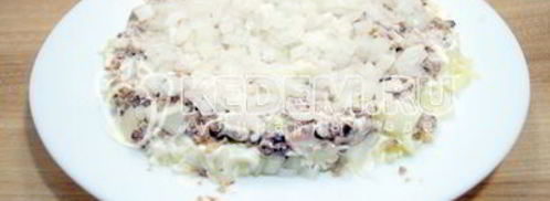 классический салат мимоза. Шаг 7