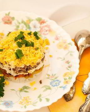 Салат мимоза с грибами