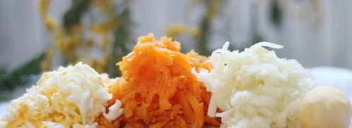 салат мимоза с консервированной горбушей. Шаг 5