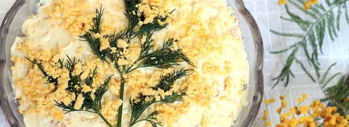 салат мимоза с консервированной горбушей. Шаг 8