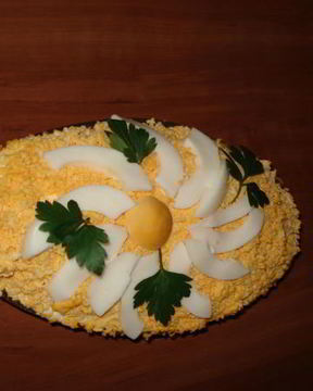 Салат Мимоза с плавленным сыром