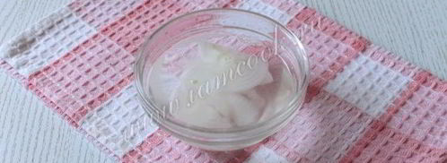 салат мимоза с яблоком. Шаг 5