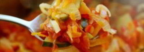 салат на зиму с огурцами и помидорами. Шаг 4