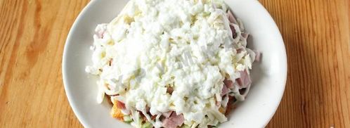 салат орхидея с чипсами и ветчиной. Шаг 7