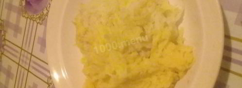 салат рыбные консервы под шубой. Шаг 3