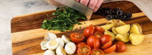 салат с тунцом и пряной заправкой. Шаг 4