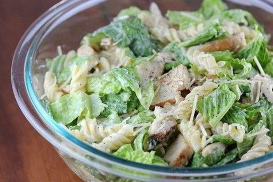 Рецепт макаронного салата цезарь