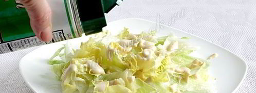 салат цезарь с копченой курицей. Шаг 8