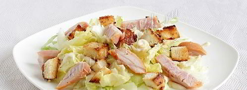 салат цезарь с копченой курицей. Шаг 9