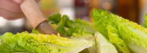 салат цезарь с помидорами. Шаг 4