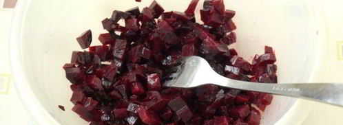 винегрет с яблоками и отварной фасолью. Шаг 4