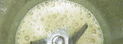 майонез на перепелиных яйцах с зеленью. Шаг 4