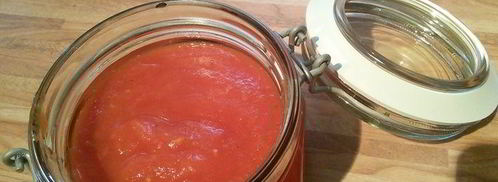 домашний томатно-яблочный кетчуп со свежими пряными травами. Шаг 7