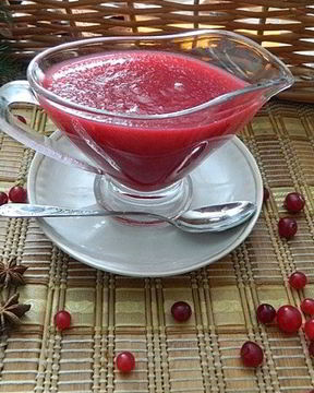 Клюквенный соус с яблоком