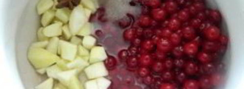 клюквенный соус с яблоком. Шаг 3