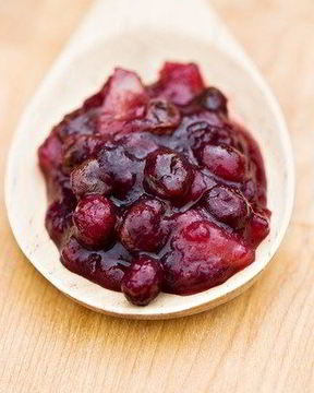 Рождественский клюквенный соус с бурбоном