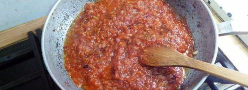 соус для пиццы на помидорах и луке. Шаг 4