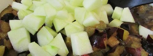 соус-конфитюр из слив и можжевельника. Шаг 11