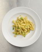 Домашняя паста бузиате с песто алла трапанезе