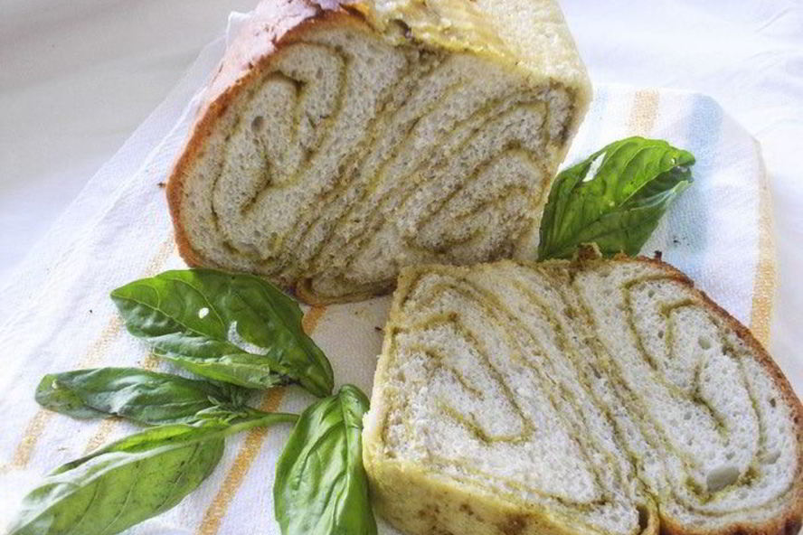 Рецепт хлеба с соусом песто
