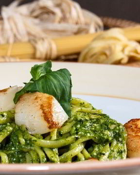 Лингвини с соусом песто