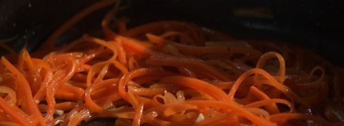 морковные спагетти с соусом песто. Шаг 4