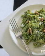 Паста с соусом Песто из капусты кале и грецких орехов