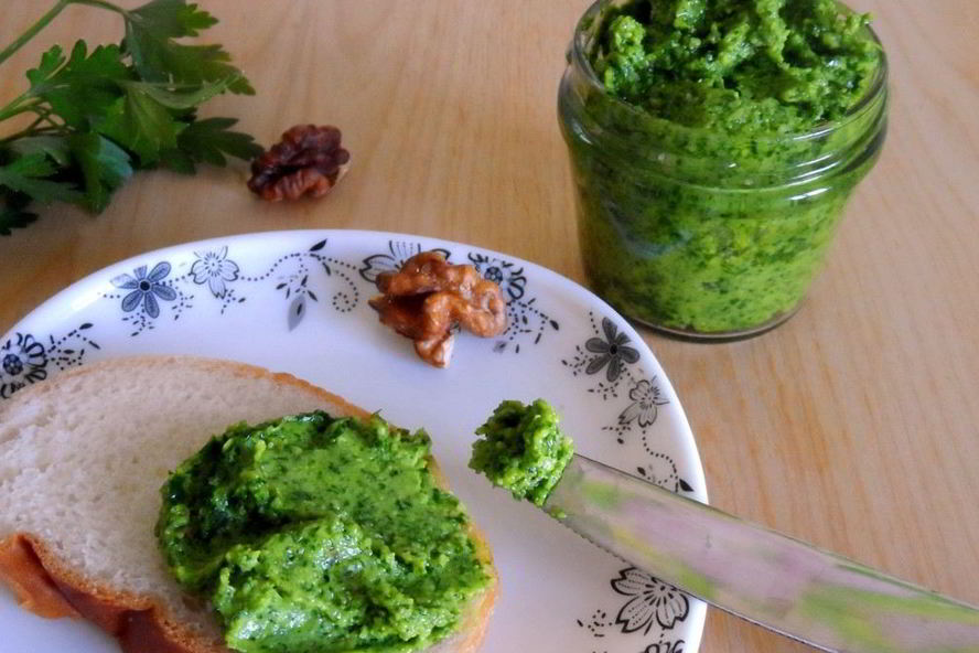 Рецепт песто из петрушки