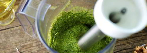 соус песто из первой зелени. Шаг 8