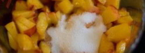 персиковая сальса с кинзой, мятой и имбирем. Шаг 4