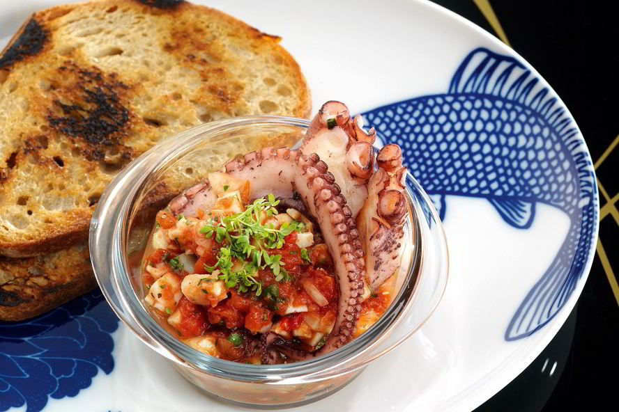 Рецепт сальсы с кальмарами и осьминогом