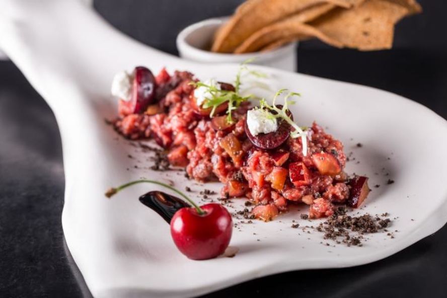 Рецепт тартара из говядины с черешней