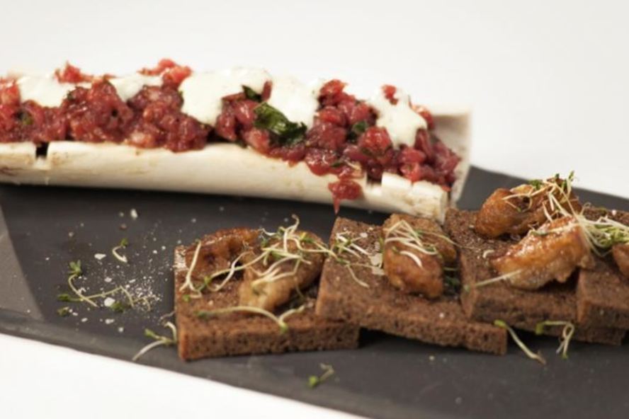 Рецепт тартара из говядины с мозговой косточкой