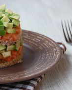 Тартар с лососем и авокадо