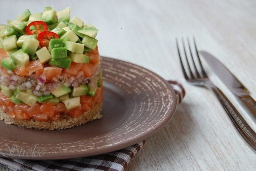 Рецепт тартара с лососем и авокадо