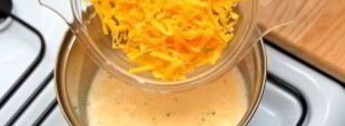 молочно-сырный соус. Шаг 6