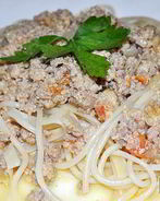 Сырный соус с фаршем к пасте