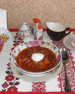 Борщ с салом