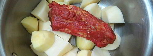 красный борщ с фасолью и копченостями. Шаг 4