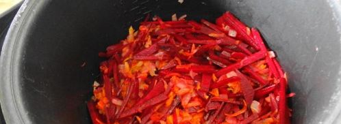 красный борщ со щавелем без капусты в мультиварке. Шаг 5