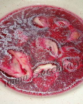 Квашеный борщ с ушками