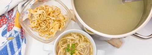 бульон с лапшой из яичных блинчиков. Шаг 8