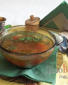 Суп с фрикадельками и яйцом на мясном бульоне