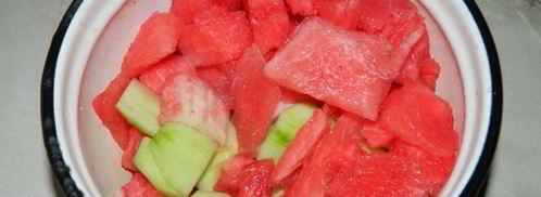 арбузный гаспачо в ледяной тарелке. Шаг 12