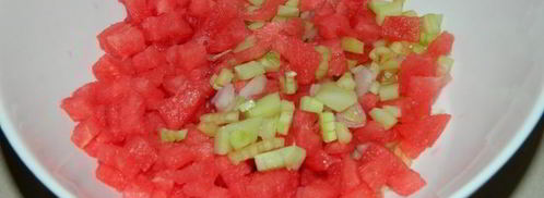 арбузный гаспачо в ледяной тарелке. Шаг 11