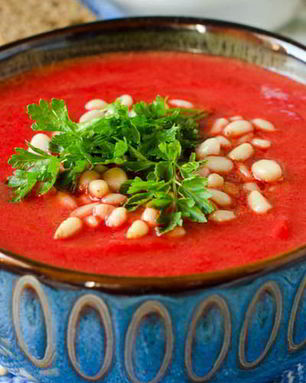 Гаспачо с кедровыми орешками