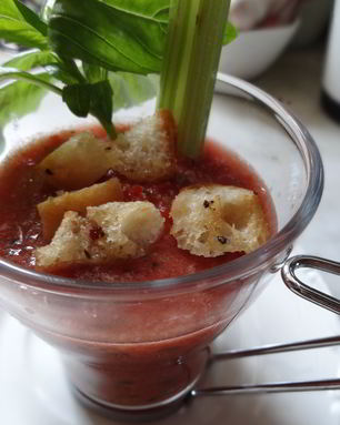 Гаспачо с сухариками