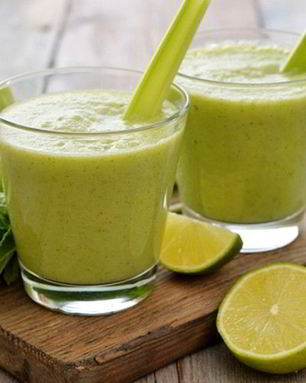 Гаспачо с яблоком